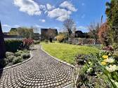 und zum Garten - 