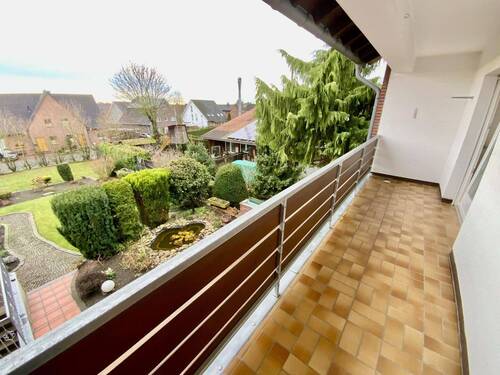überdachter Sonnenbalkon - 