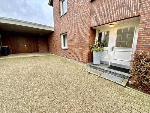 Hauseingang - Einfamilienhaus mit 196,00 m&sup2; in Werne zum Kaufen