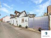 Außenansicht - Einfamilienhaus mit Innenhof, Kamin und Potenzial für Individualisten im Herzen von Horrweiler