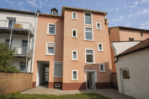 Rückansicht - 1 Zimmer Mehrfamilienhaus, Wohnhaus zum Kaufen in Frankfurt am Main