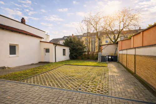 Anbau Hinterhaus und Hof - 1 Zimmer Mehrfamilienhaus, Wohnhaus in Frankfurt am Main