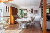Wohn/-Esszimmer - 