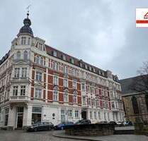 Erstbezug nach Sanierung - hochwertige 2-Zimmer-Wohnung mit neuer Küche & Aufzug - Zeitz