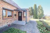 Außenansicht Eingangsbereich - 3 Zimmer Doppelhaushälfte in Groß Nemerow