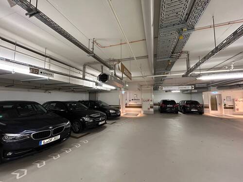 AndreasQuartier_Parkplätze_minuseins.jpg - 