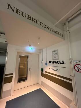 AndreasQuartier_TG_EingangzumCenter.jpg - 