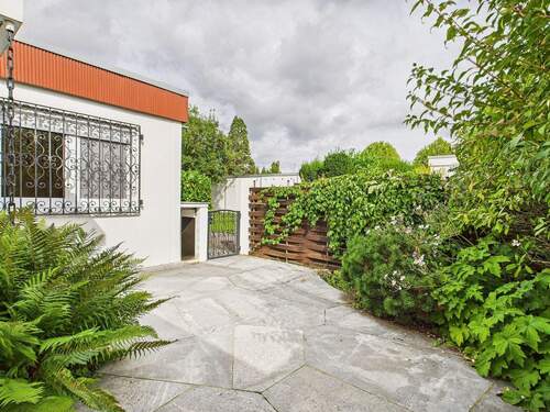 Vorhof - Reihenmittelhaus mit 120,00 m² in Bietigheim-Bissingen zum Kaufen