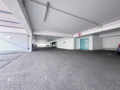 Parkhaus - 