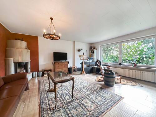 Wohnzimmer mit Kamin - 