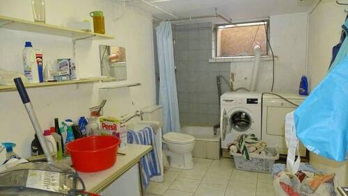 Wasch-Trockenraum - 