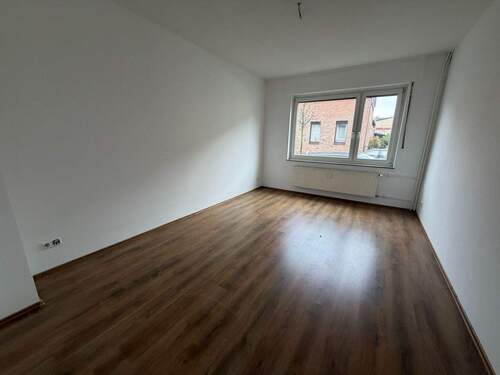 Wohnen - 3 Zimmer Etagenwohnung zur Miete in Duisburg