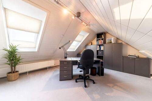 Büro/Dachstudio - 