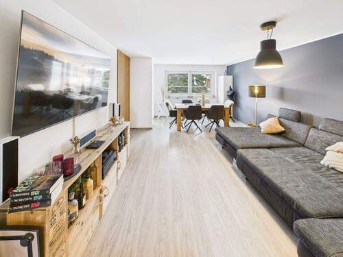 Wohnzimmer - 3 Zimmer Etagenwohnung in Burgdorf