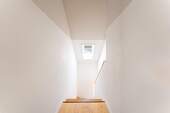 Treppenhaus mit Blick ins EG - 