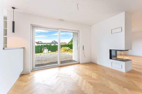 Esszimmer mit Terrassenzugang - 