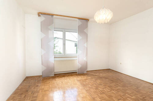 Schlafzimmer EG - 