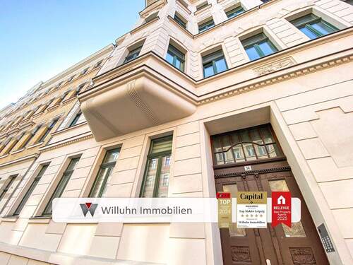 Hauseingang - Hochwertig saniert 