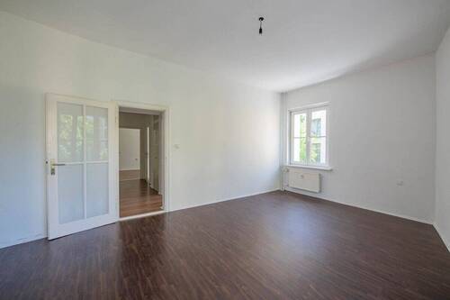 Zimmer - Hier ist Friedrichshain, hier ist Ihr neues Zuhause: Lichtdurchflutet, modern, bezugsfrei