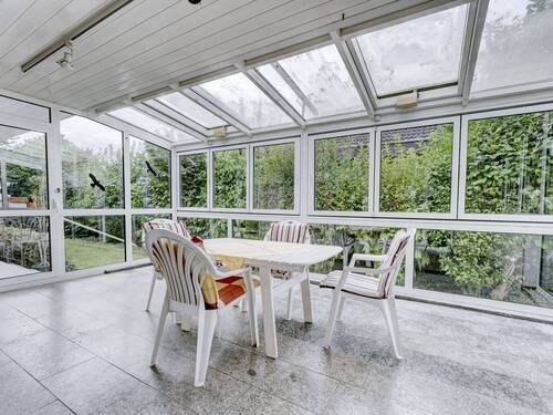 Wintergarten mit Blick ins Grüne - 