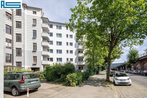 Hausansicht von Süden - 2 Zimmer Etagenwohnung zum Kaufen in Berlin