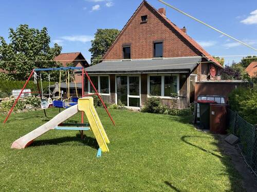 6001 - Gartenansicht - 8 Zimmer Einfamilienhaus in Beckedorf