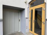 Zugang, Aufzug EG - 1 Zimmer Etagenwohnung in Zwickau