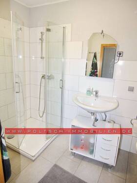 Bad mit Dusche Whg. OG rechts - 