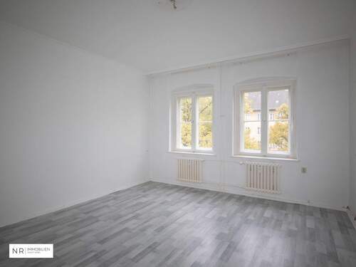 Zimmer 2 - 3 Zimmer Etagenwohnung zum Kaufen in Berlin