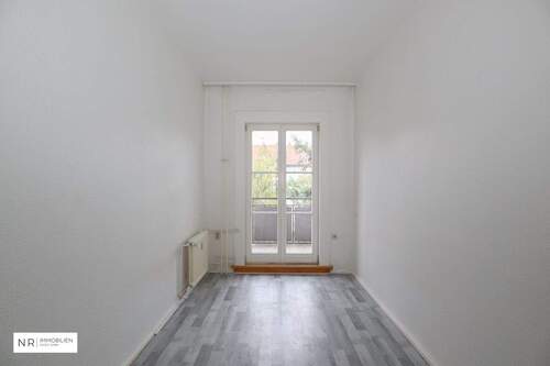 Zimmer 1 - 3 Zimmer Etagenwohnung in Berlin