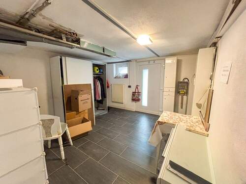 30 Keller:Hauseingang - 