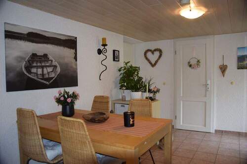 Gartengeschoss Essbereich - 8 Zimmer Mehrfamilienhaus, Wohnhaus in Münstertal/Schwarzwald