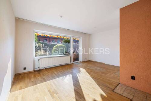 Wohnzimmer - Reihenmittelhaus mit 104,00 m&sup2; in Norderstedt zum Kaufen