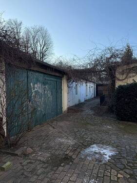 Garagen_Hintergebäude - 