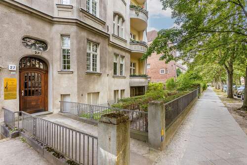 Vorgarten (Sondernutzungsrecht) - 6 Zimmer Etagenwohnung in Berlin