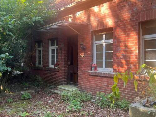 9afdcb65-795a-423b-84f8-c851ed16c8f0 - 