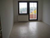 Wohnzimmer mit Balkon - 