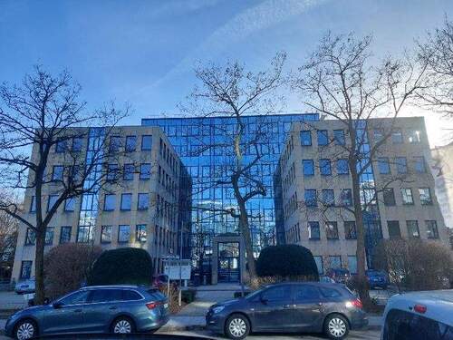 Außenansicht - Büro mit 36,00 m&sup2; in Planegg zur Miete
