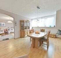 Viel Platz unterm Dach: Lichtdurchflutete 4-Zimmer-Wohnung in ruhiger Lage - Essen Burgaltendorf