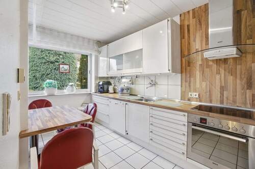 Küche - Reihenmittelhaus mit 124,60 m&sup2; in Düren zum Kaufen