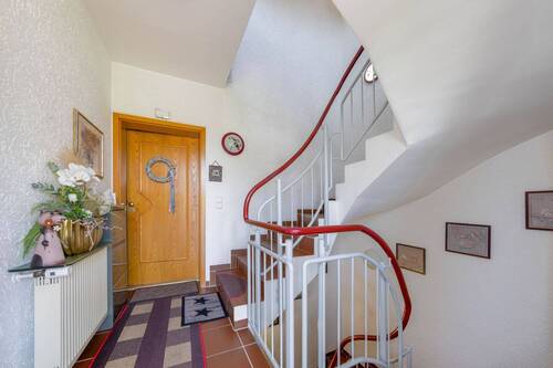 Treppenhaus - 9 Zimmer Mehrfamilienhaus, Wohnhaus in Nordkirchen