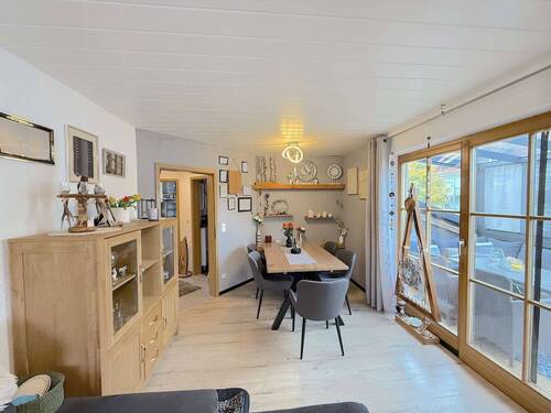 Wohnen DG - 6 Zimmer Doppelhaushälfte in Kelheim