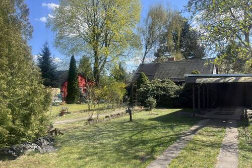 Grundstück vorne - Baugrundstück in gefragter Lage von Berlin - Altglienicke (Treptow)
