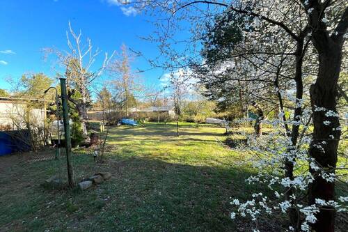 Grundstück hinten - 