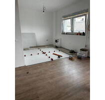 4 Zimmer-Wohnung mit Balkon, Barrierefrei, Aufzug, mit günstigen Sonnen-Energie (A+) - Essen Kray