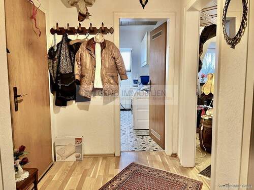 Diele mit Abstellraum - 2 Zimmer Etagenwohnung in Essen / Bergerhausen