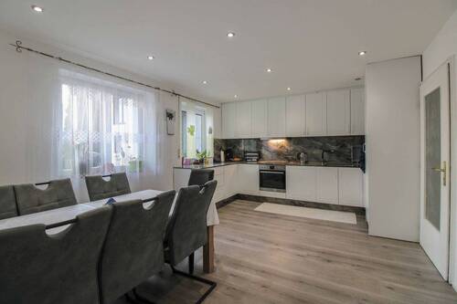 EG Küche + Essbereich - 6 Zimmer Einfamilienhaus zum Kaufen in Oberndorf am Lech