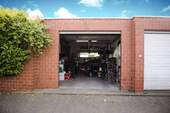 Garage (1) - Einfamilienhaus mit 166,00 m² in Mönchengladbach zum Kaufen