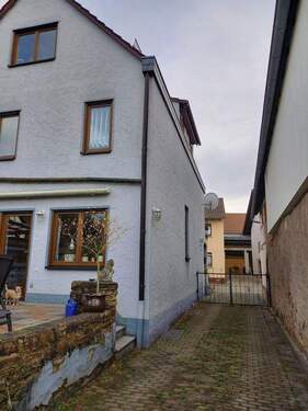 Bild 2 - 6 Zimmer Einfamilienhaus zum Kaufen in Bretten