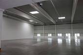DSC08938 - Halle mit Büro Nähe Flughafen Schönfeld zu mieten